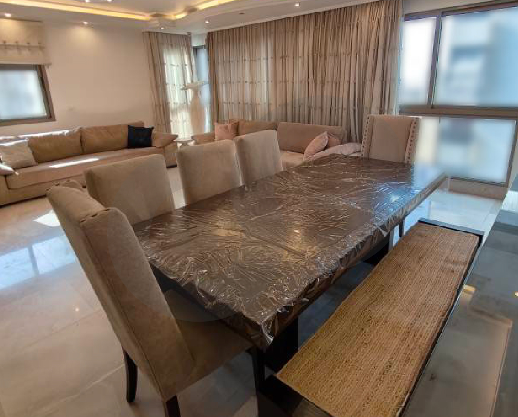 Fully Furnished/Gated & Very Well-Maintained Building/Beirut/Ain Al Mraiseh — الصورة 2