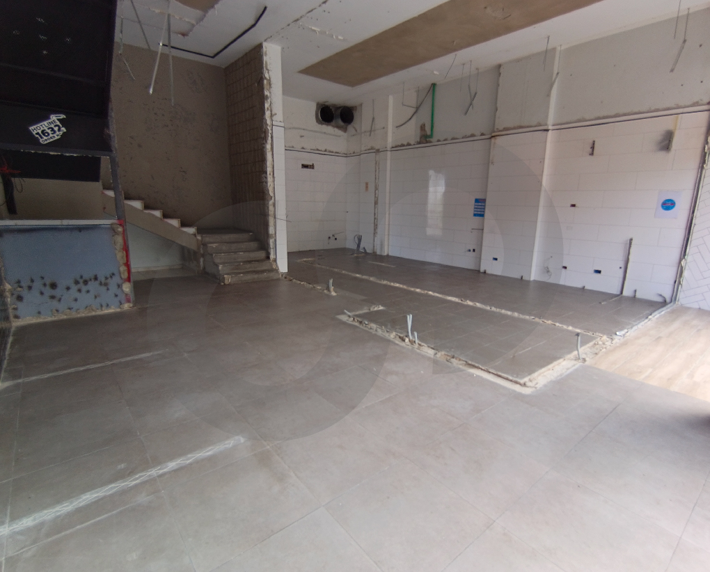 Commercial space/Prime location/High traffic area/Keserouan/Zouk mosbeh — الصورة 2