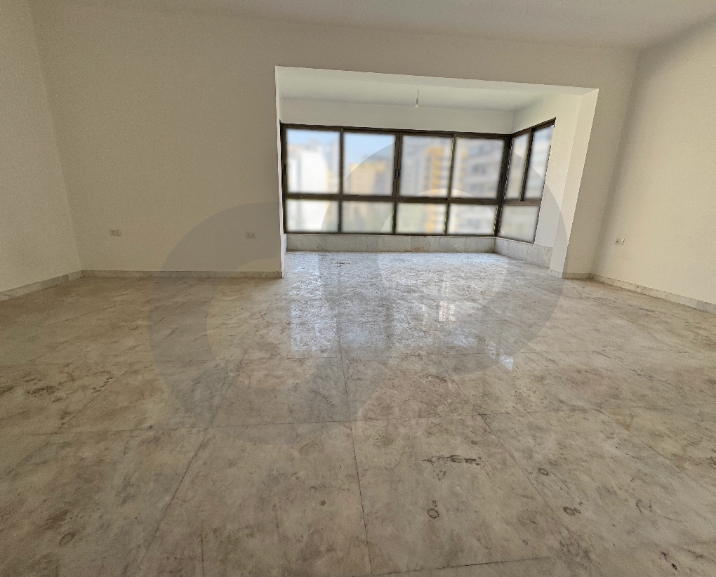 Modern and well-maintained apartment/Beirut/Ras Al Nabaa — الصورة 2