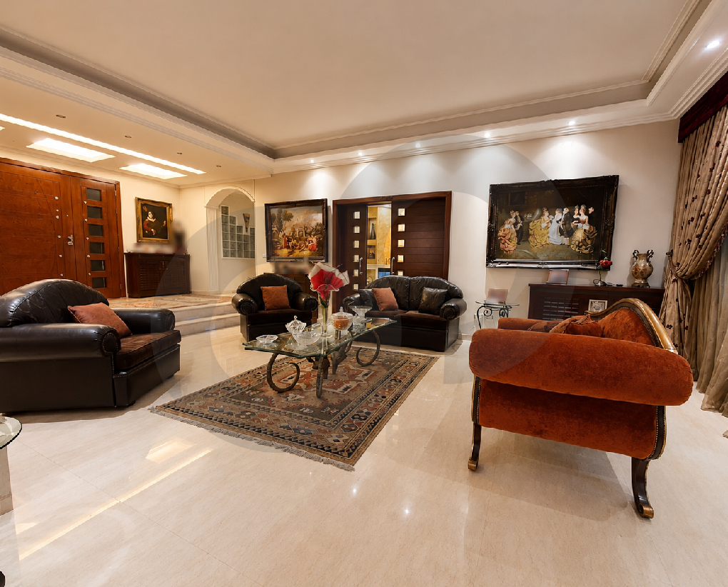 High-end finishing/Luxurious building/Super prime location/Keserouan/Fatqa — الصورة 2