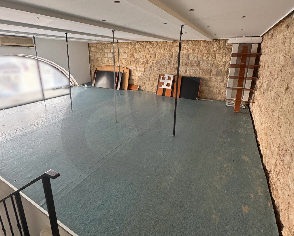 Shop for rent/Main road/Easy Access/Prime location/Keserouan/Jounieh — الصورة 2