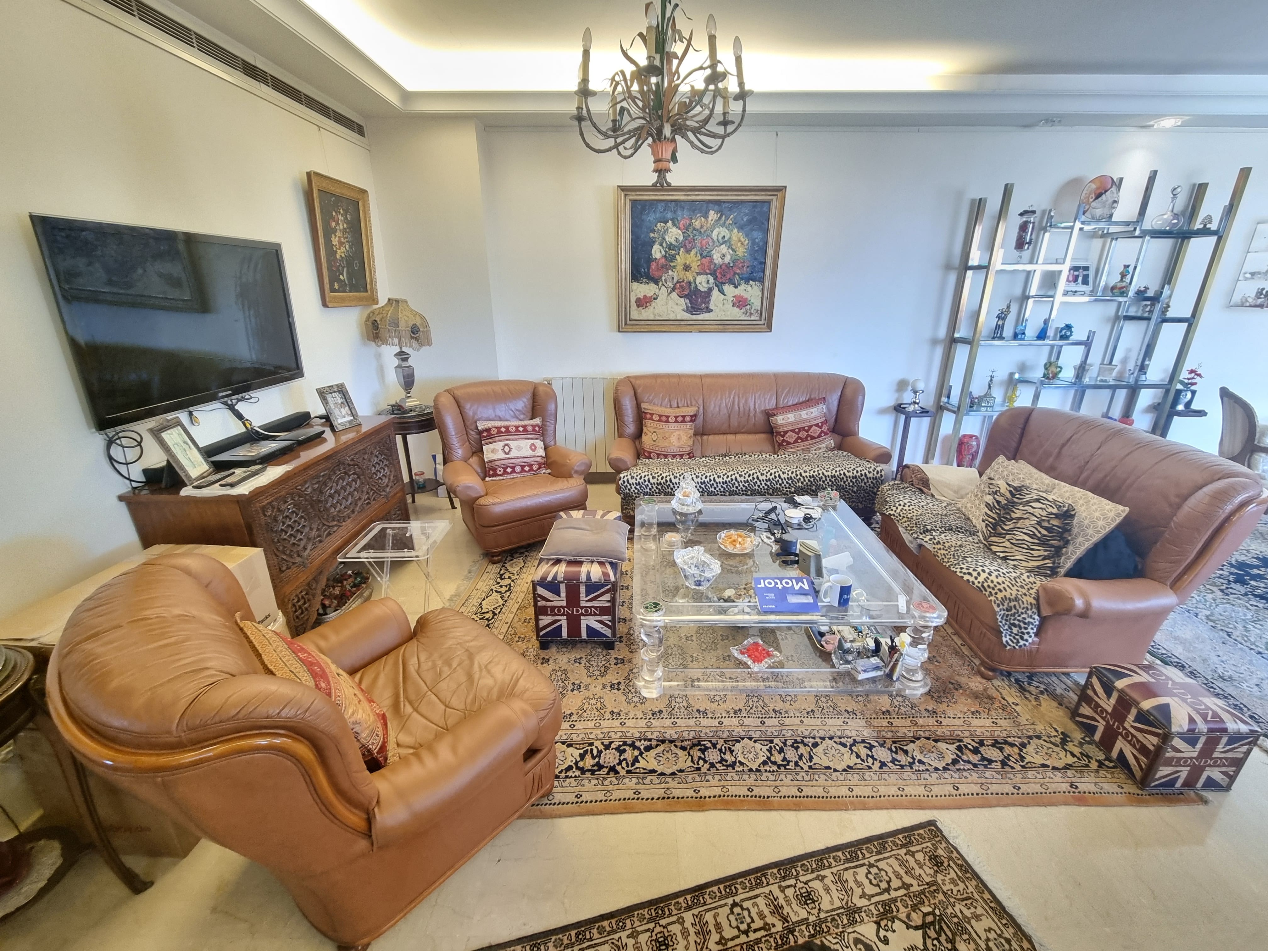 220sqm apartment in Achrafieh Tabaris! ! — الصورة 3
