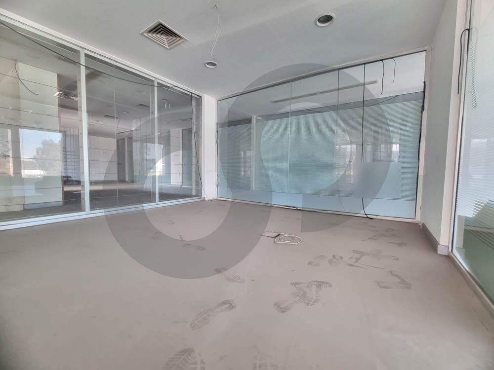 720sqm Quadruplex Office in mar mikhael — الصورة 3
