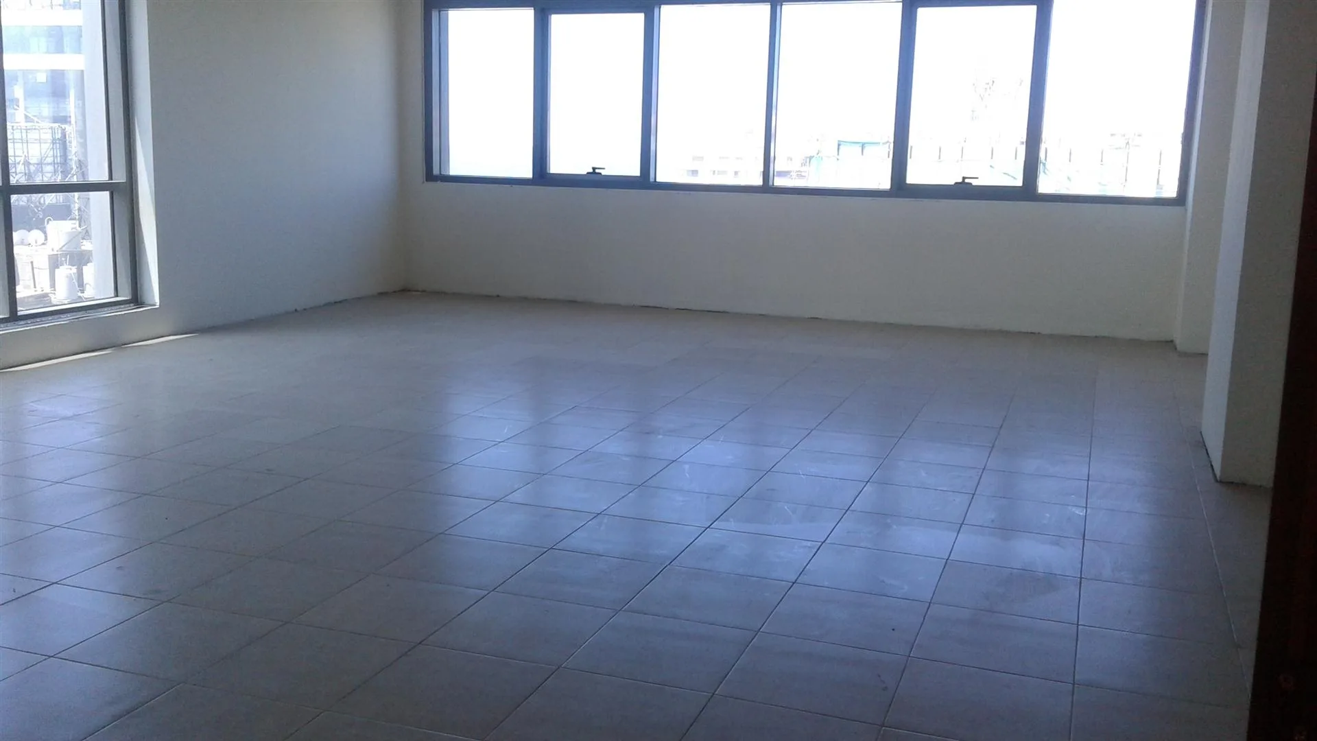 Office for Sale in Dbayeh — الصورة 2
