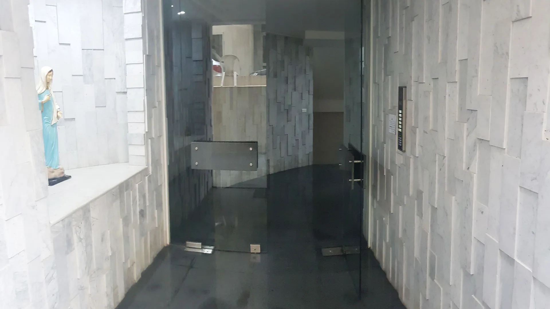 Apartment for Sale in Zouk Mosbeh, Lebanon — الصورة 2