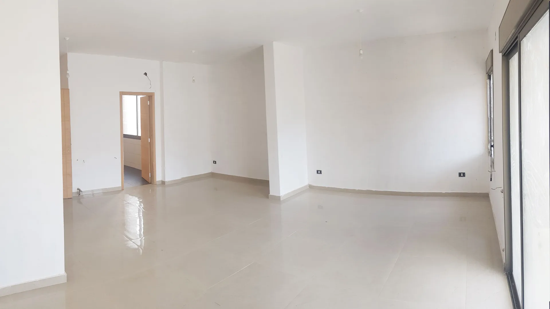 Apartment for Sale in Zouk Mikael, Lebanon — الصورة 1