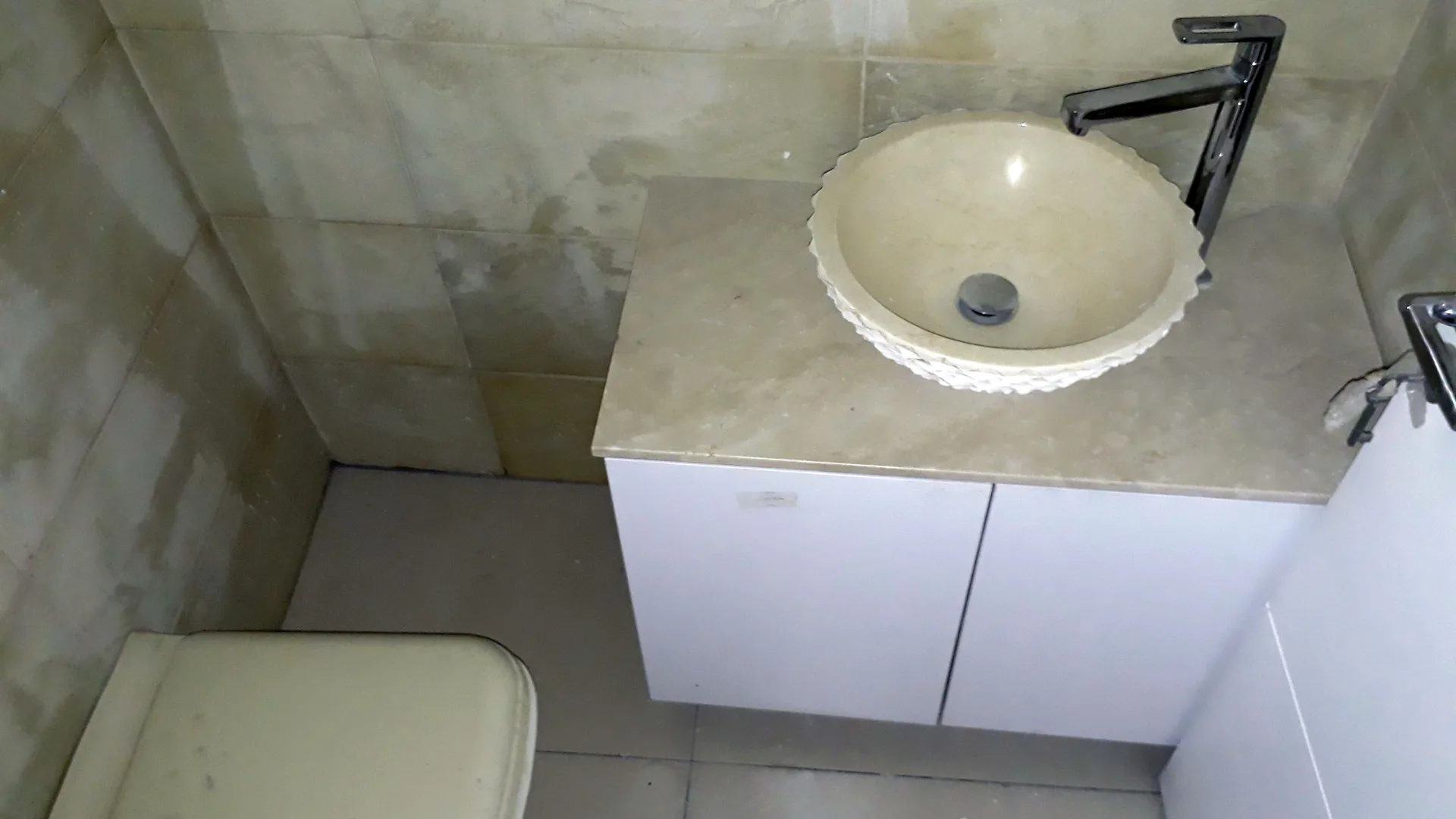 Apartment for Sale in Antelias, Lebanon — الصورة 3