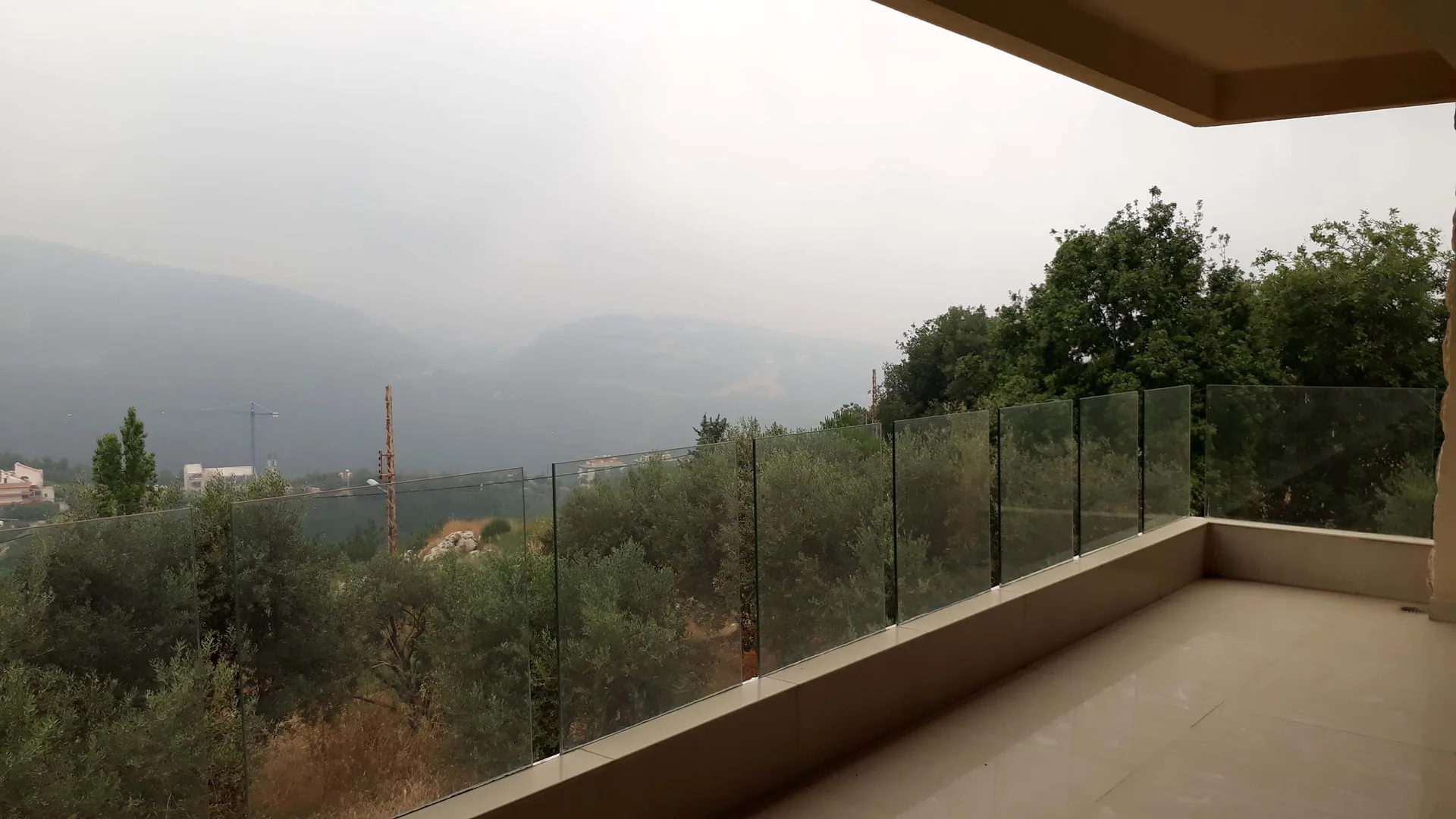 Apartment for Sale in Cornet Chahwan, Lebanon — الصورة 4