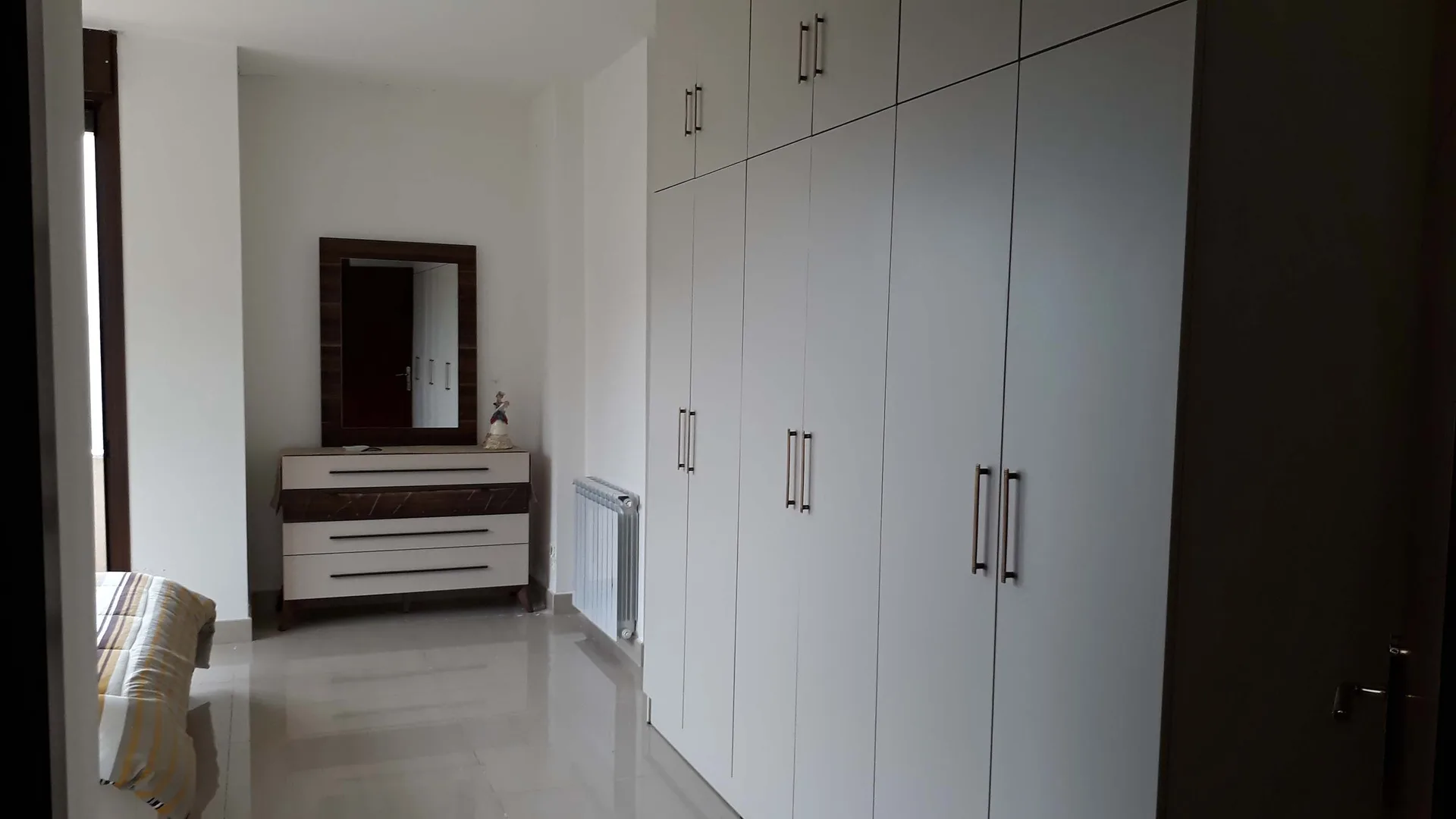 Apartment for Sale in Cornet Chahwan, Lebanon — الصورة 9