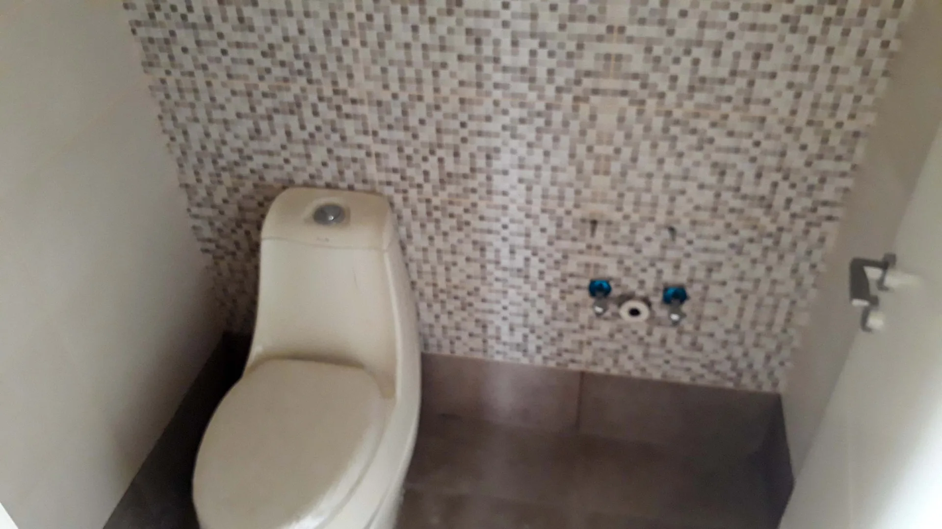 Duplex for Sale in Nabiyeh, Lebanon — الصورة 9