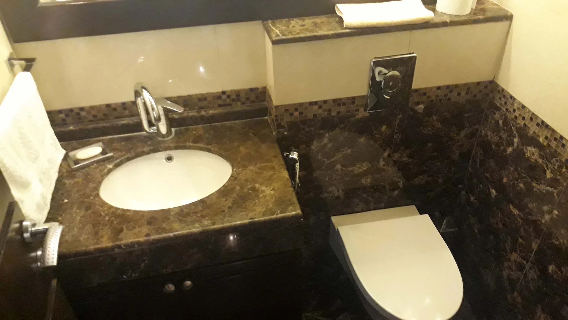 Apartment for Sale in Jdeideh, Lebanon — الصورة 5
