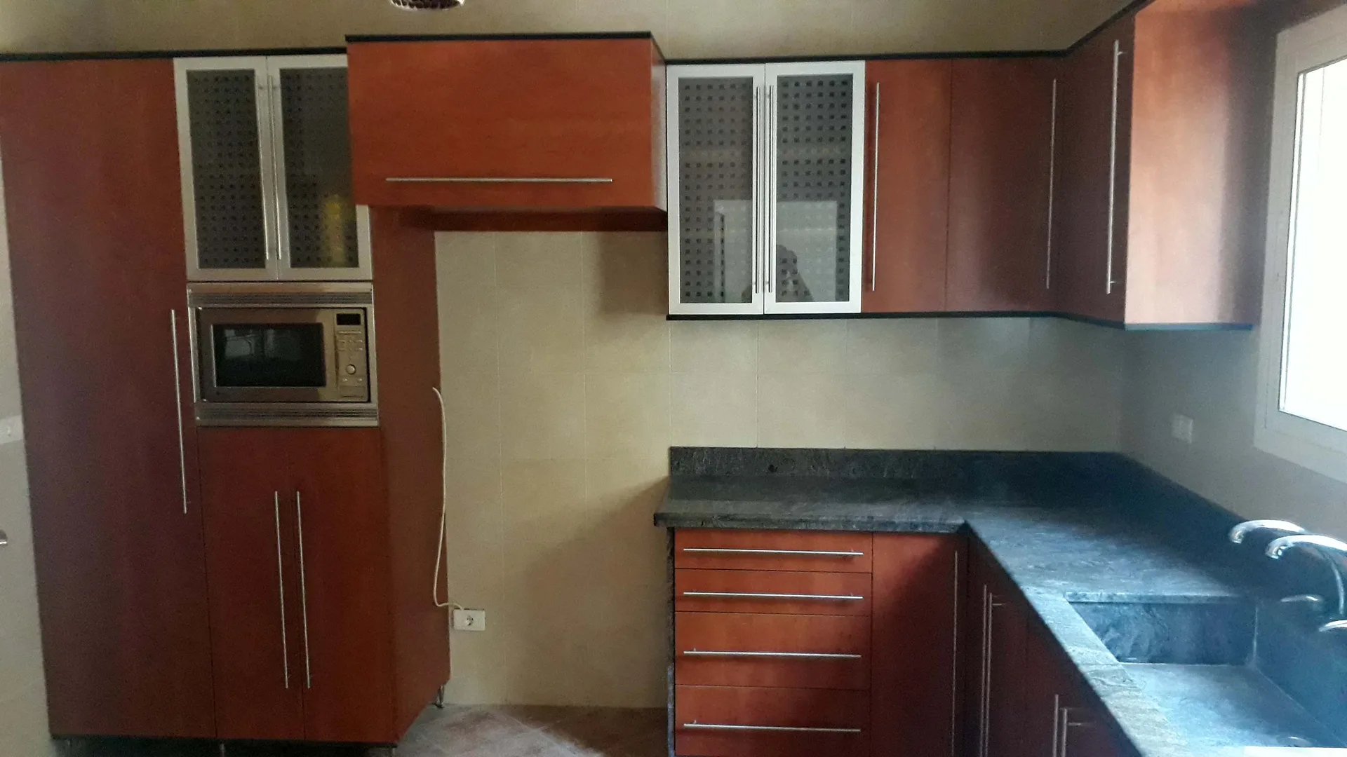 Apartment for Sale in Qornet El Hamra, Lebanon — الصورة 3