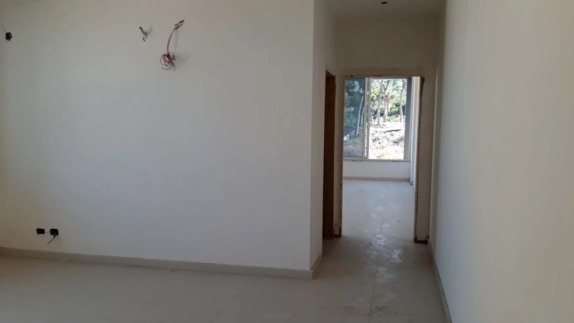 Office for rent in Antelias — الصورة 4