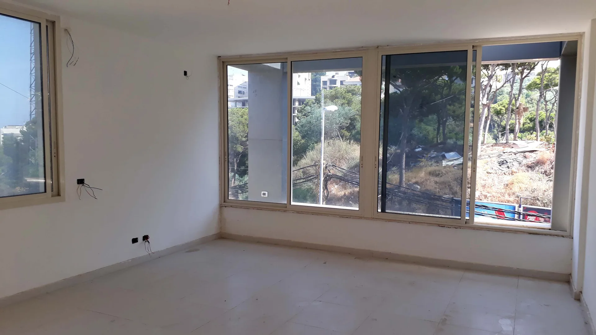 Office for rent in Antelias