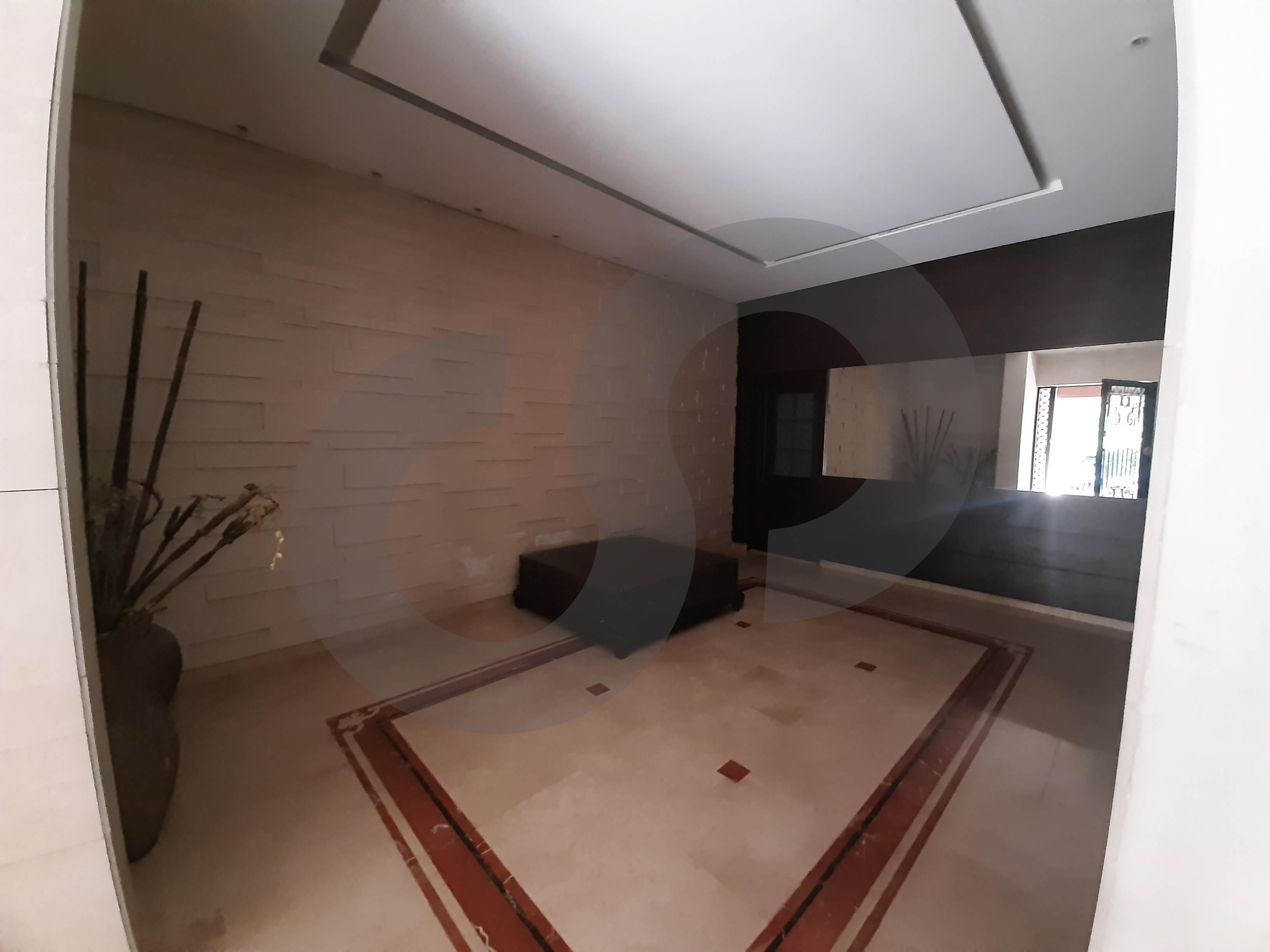 Spacious /expansive new apartment in Kfarhbab — الصورة 2