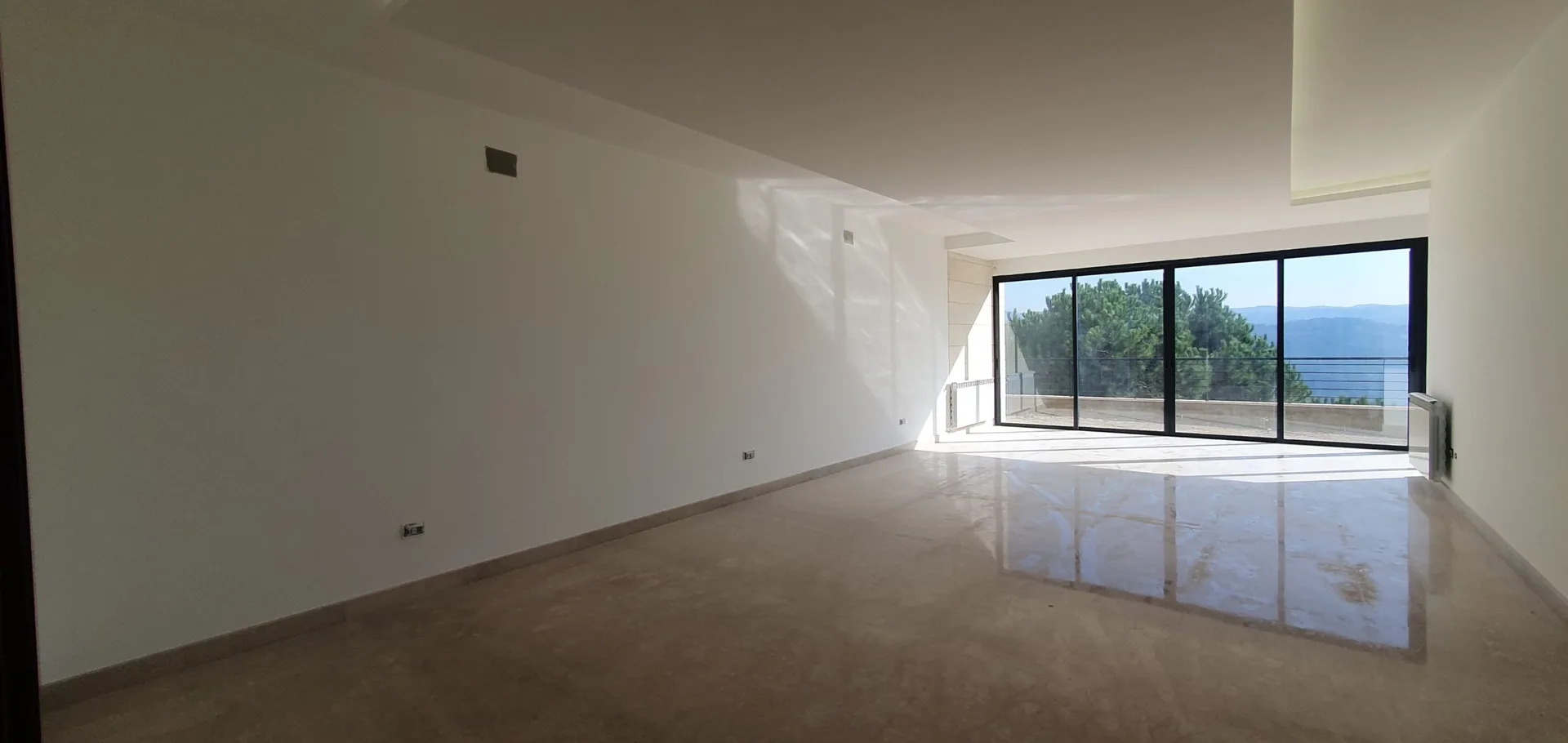 Garden Floor Apartment for Sale in Mar Chaaya — الصورة 4