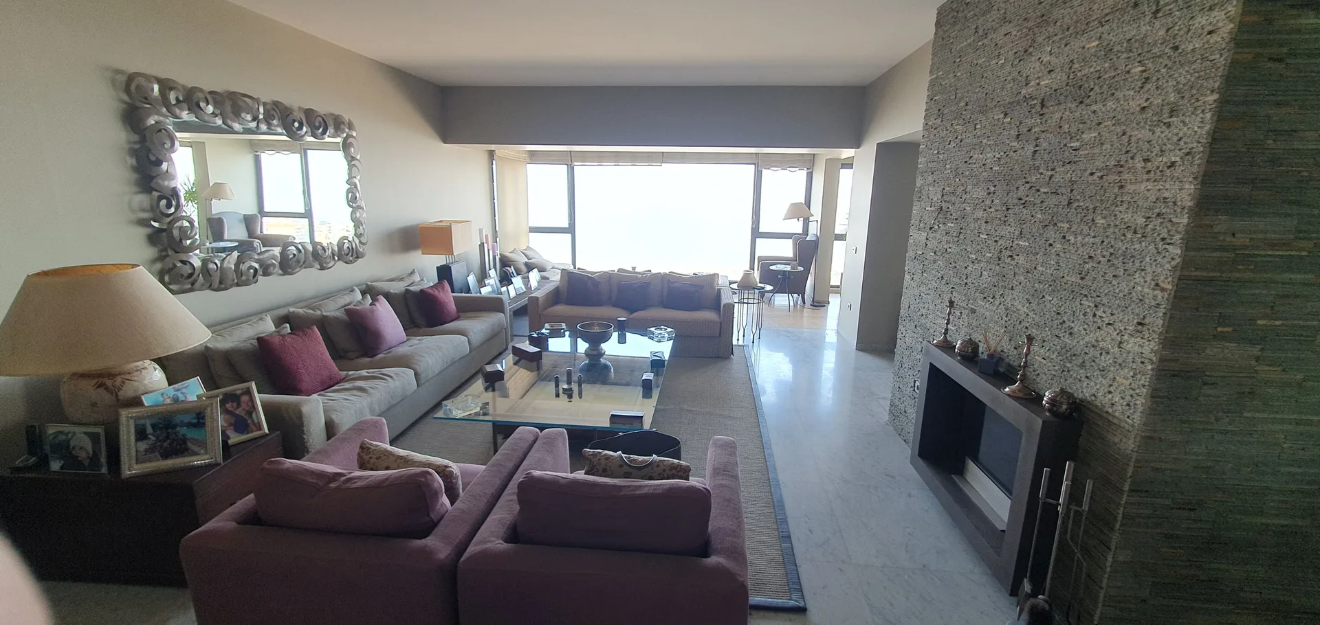 Luxurious 2-Story Penthouse with Stunning Views — الصورة 4