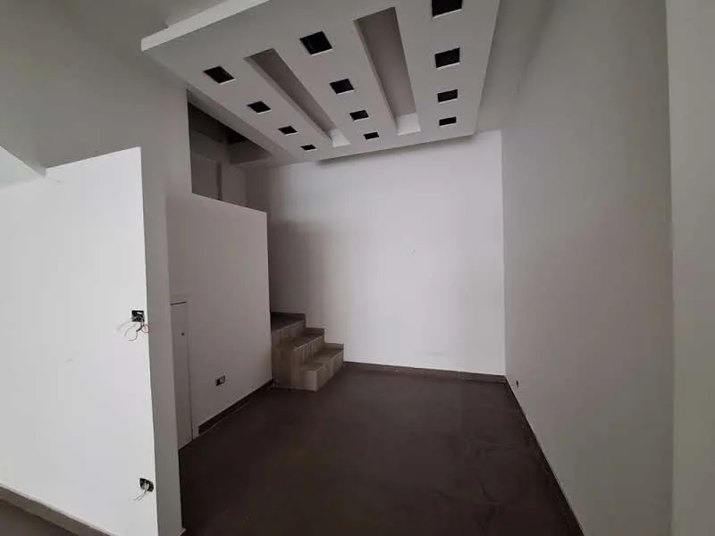 Ground Floor Shop for Rent in Sin El Fil — الصورة 5