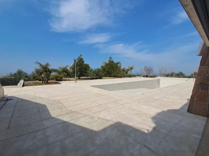 Villa for Sale in Bayada