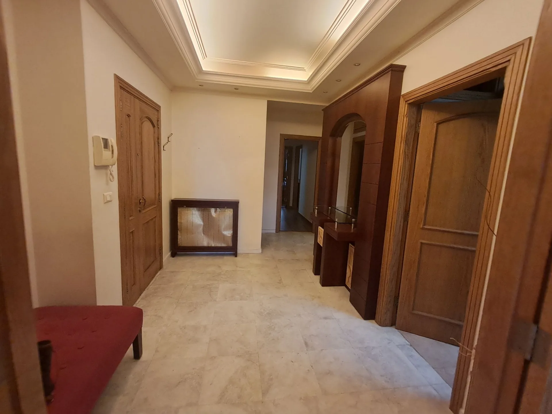 Furnished Apartment for Sale in Ain Saade — الصورة 3
