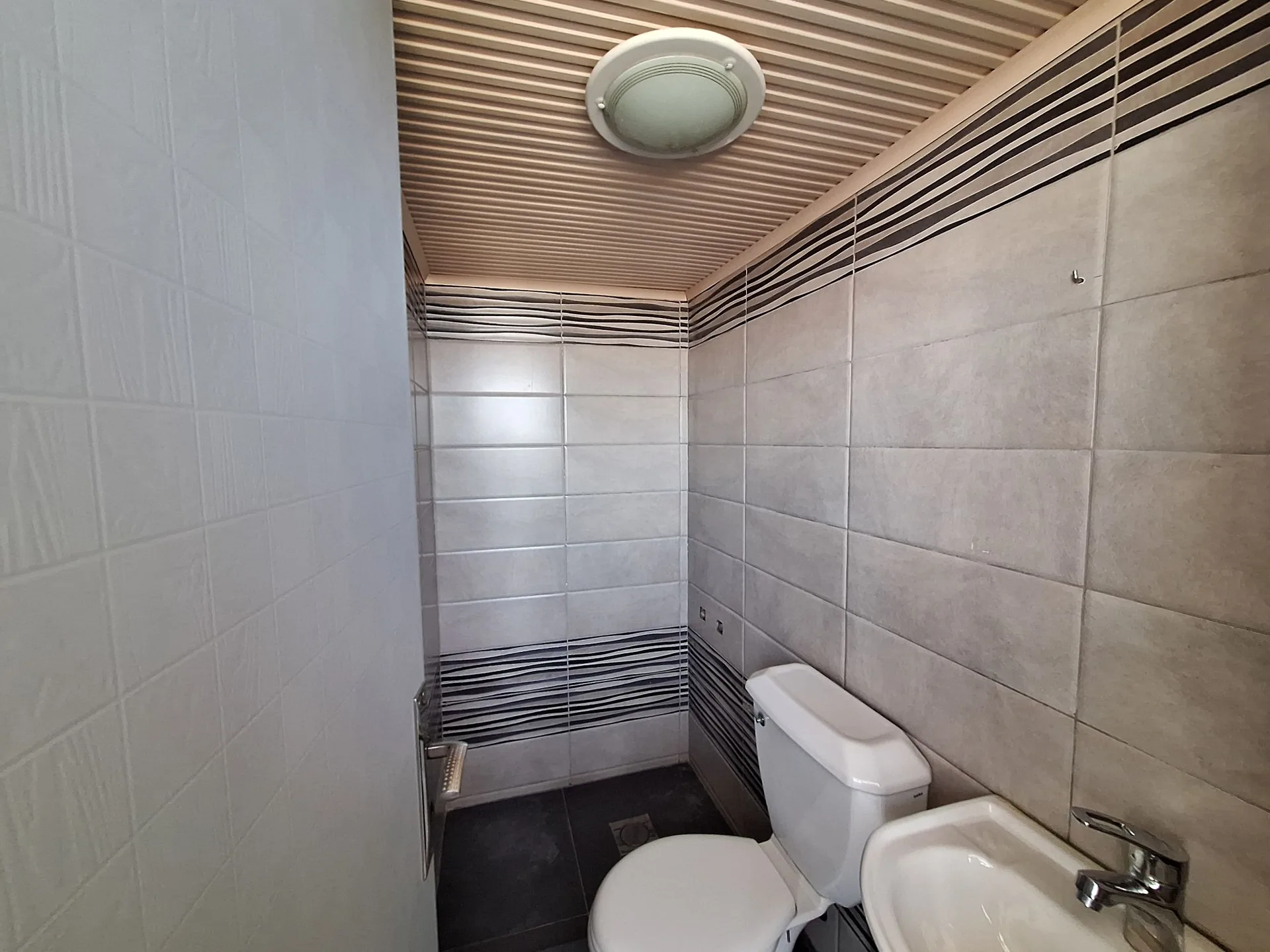 Cozy Office for Rent in Zouk Mosbeh — الصورة 4