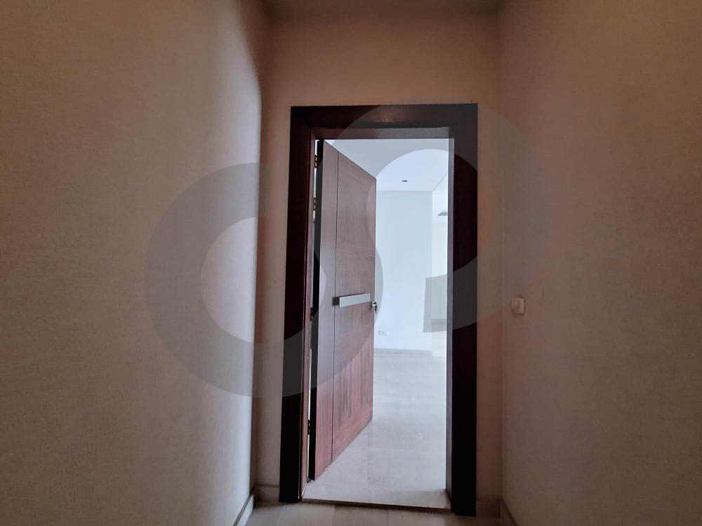 NEW JDEIDEH -BUILDING BRAND NEW -PANORAMIC VIEW — الصورة 2