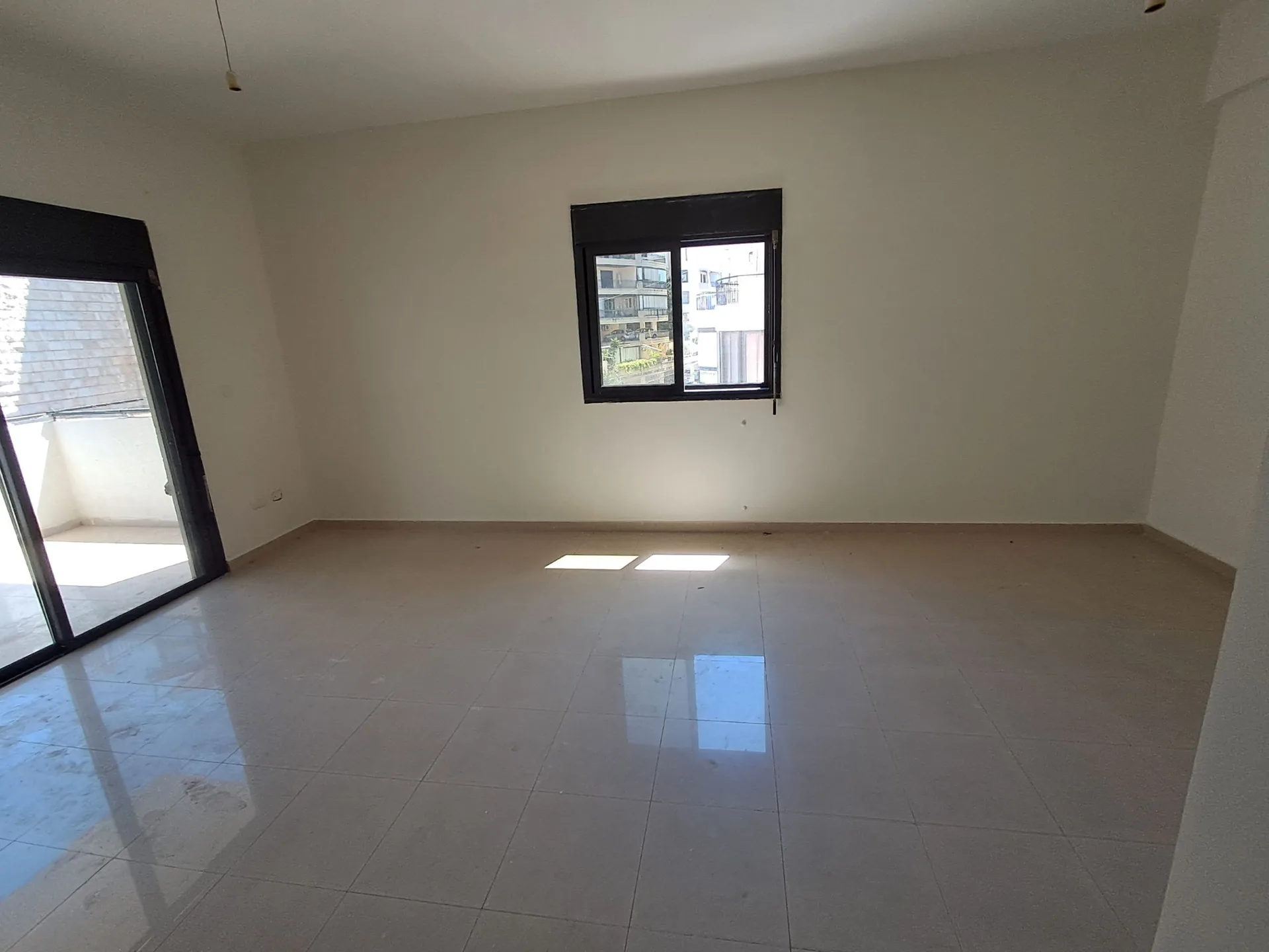 Apartment for Sale in Mansourieh — الصورة 5