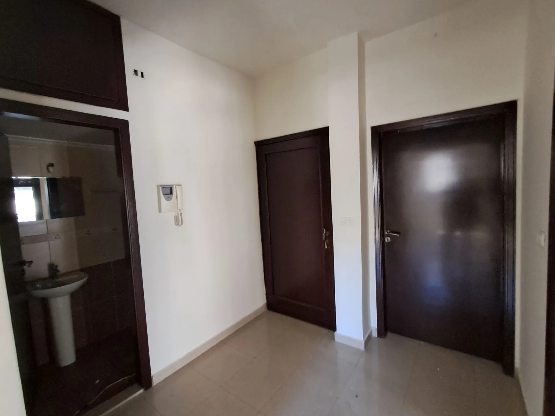 Apartment for Sale in Mansourieh — الصورة 4