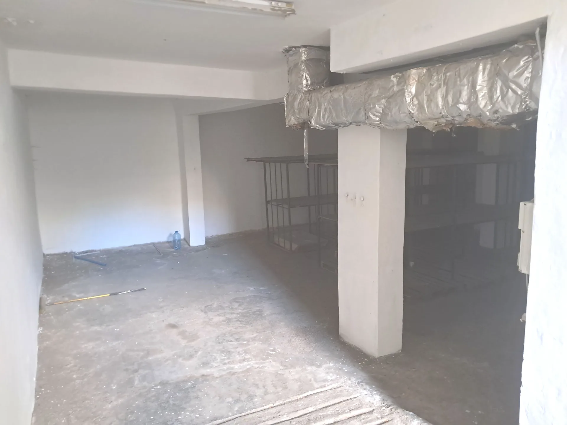 Warehouse for Rent or Sale in Mar Mikhael — الصورة 3