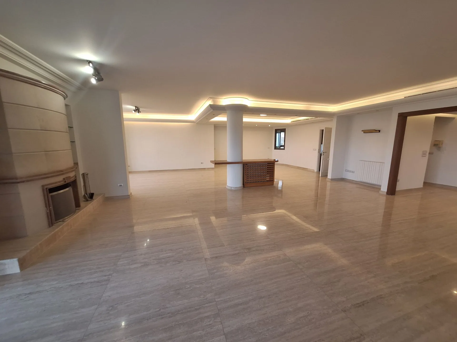 Spacious Apartment for Rent in Baabda — الصورة 3