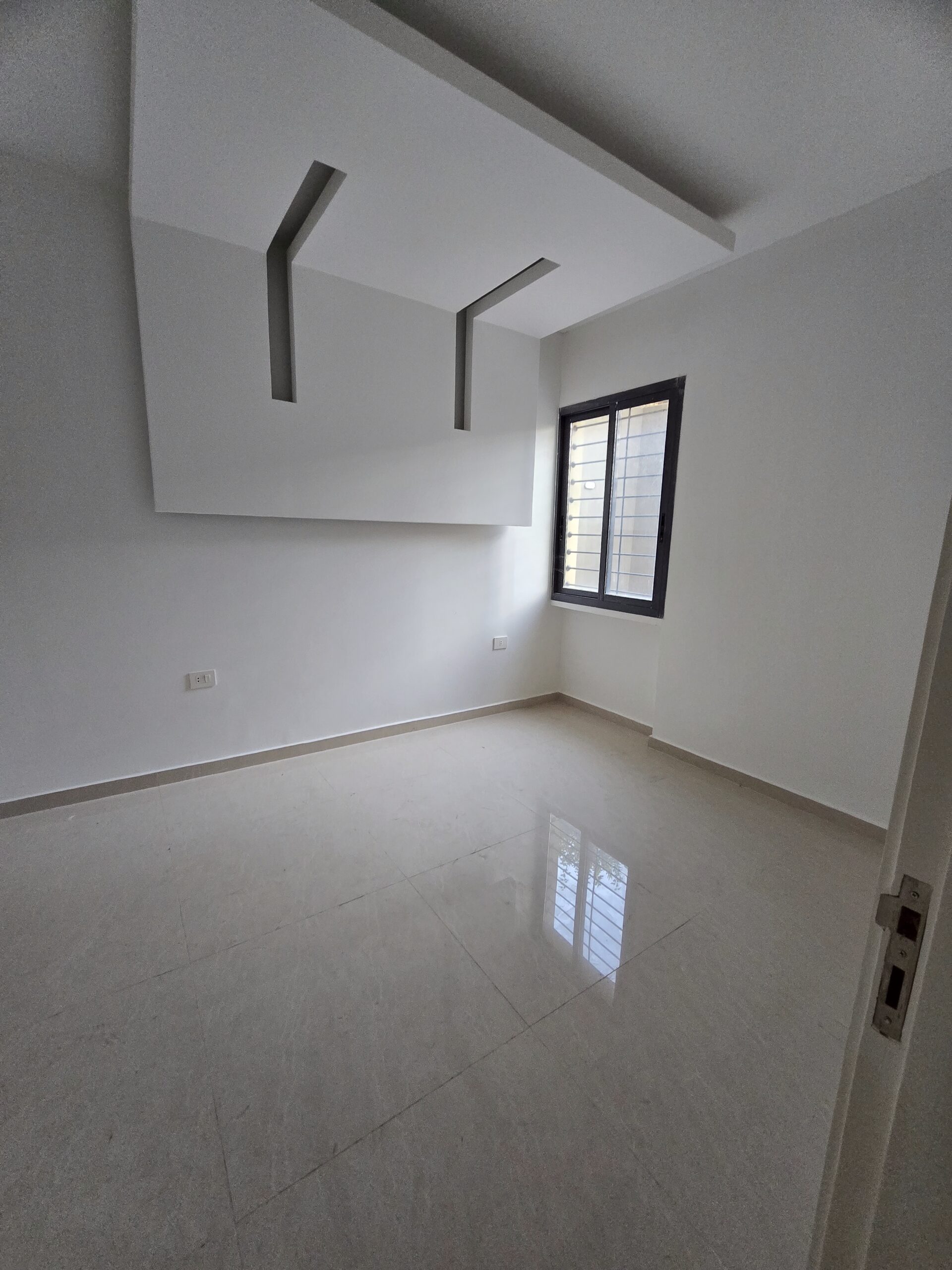 Metn, Mazraat Yashouh 120m2 + 60m2 Terrace Apartment for Sale — الصورة 3
