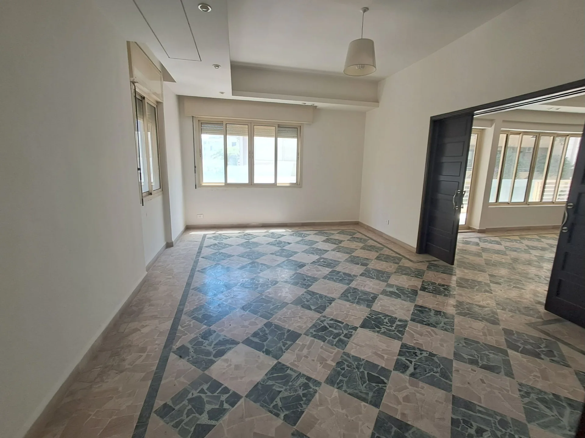 Office/Apartment for Rent in Achrafieh — photo 2