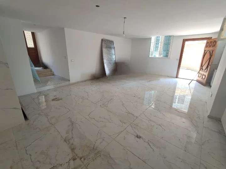 House for Sale in Achrafieh — الصورة 3