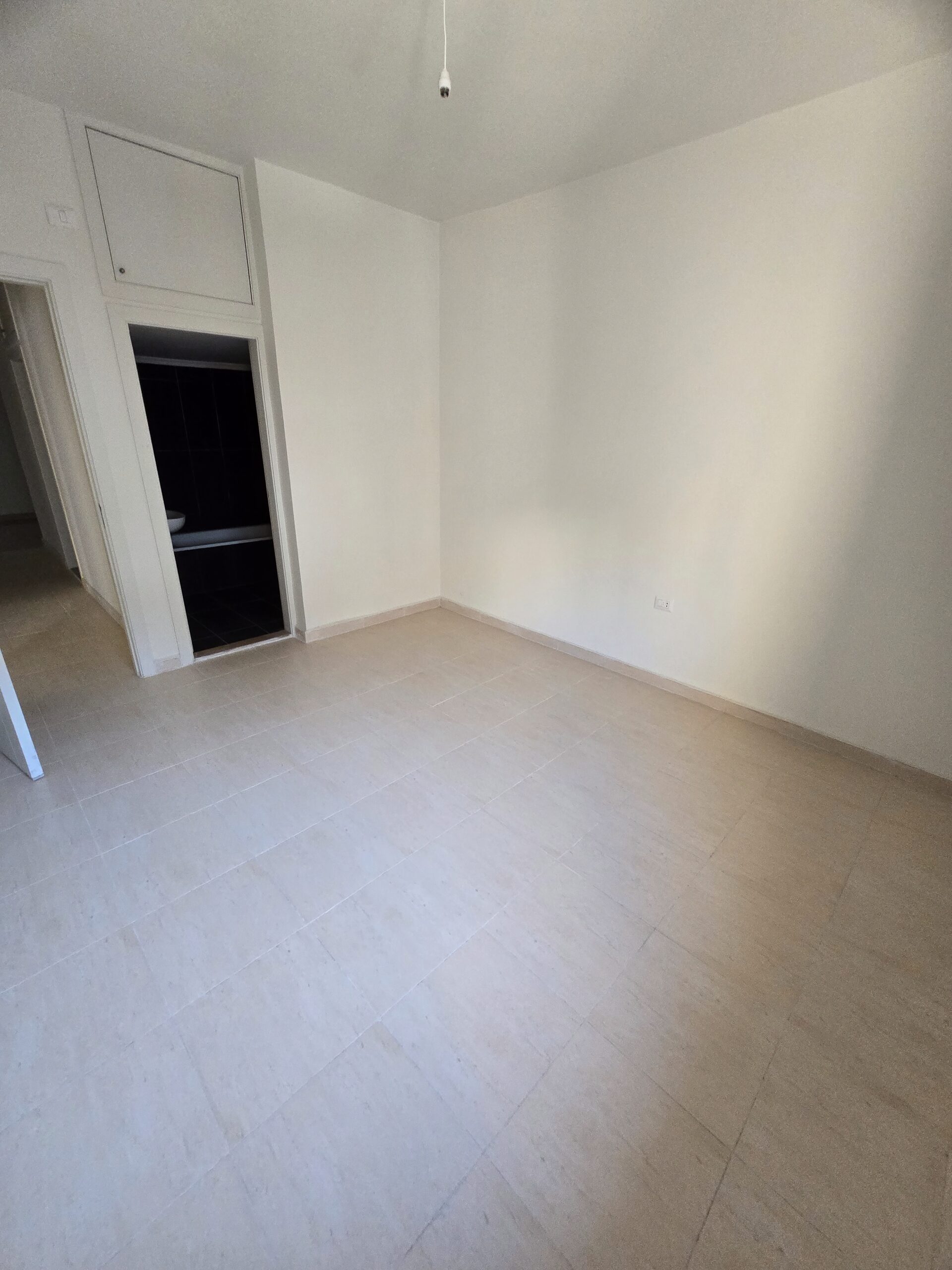 Metn, Mansourieh, 175 m2 Appartment for Sale — الصورة 2