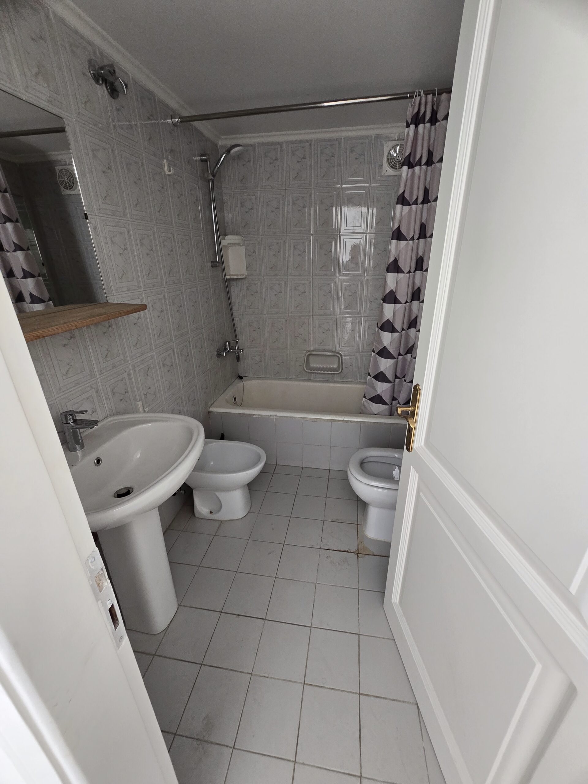 Beirut, Badaro 268 m2 Penthouse for Sale — الصورة 2