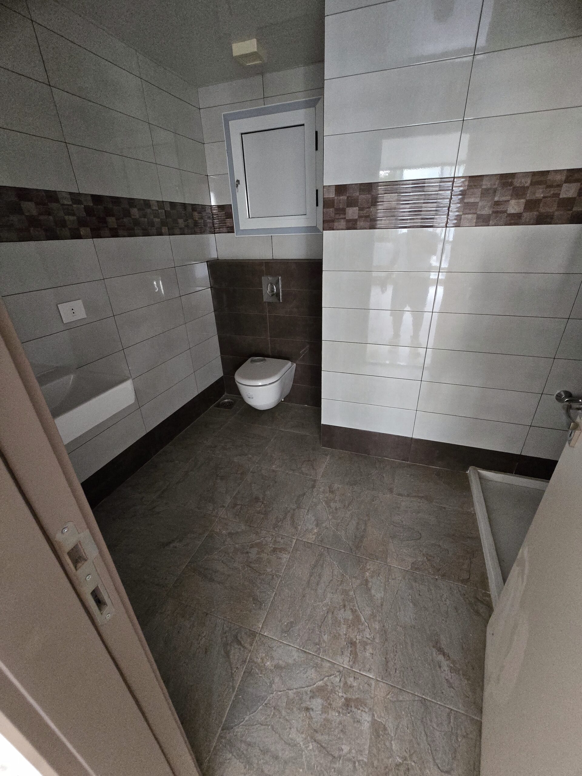 Metn, Mansourieh 200 m2 Duplex Apartment for Sale — الصورة 2
