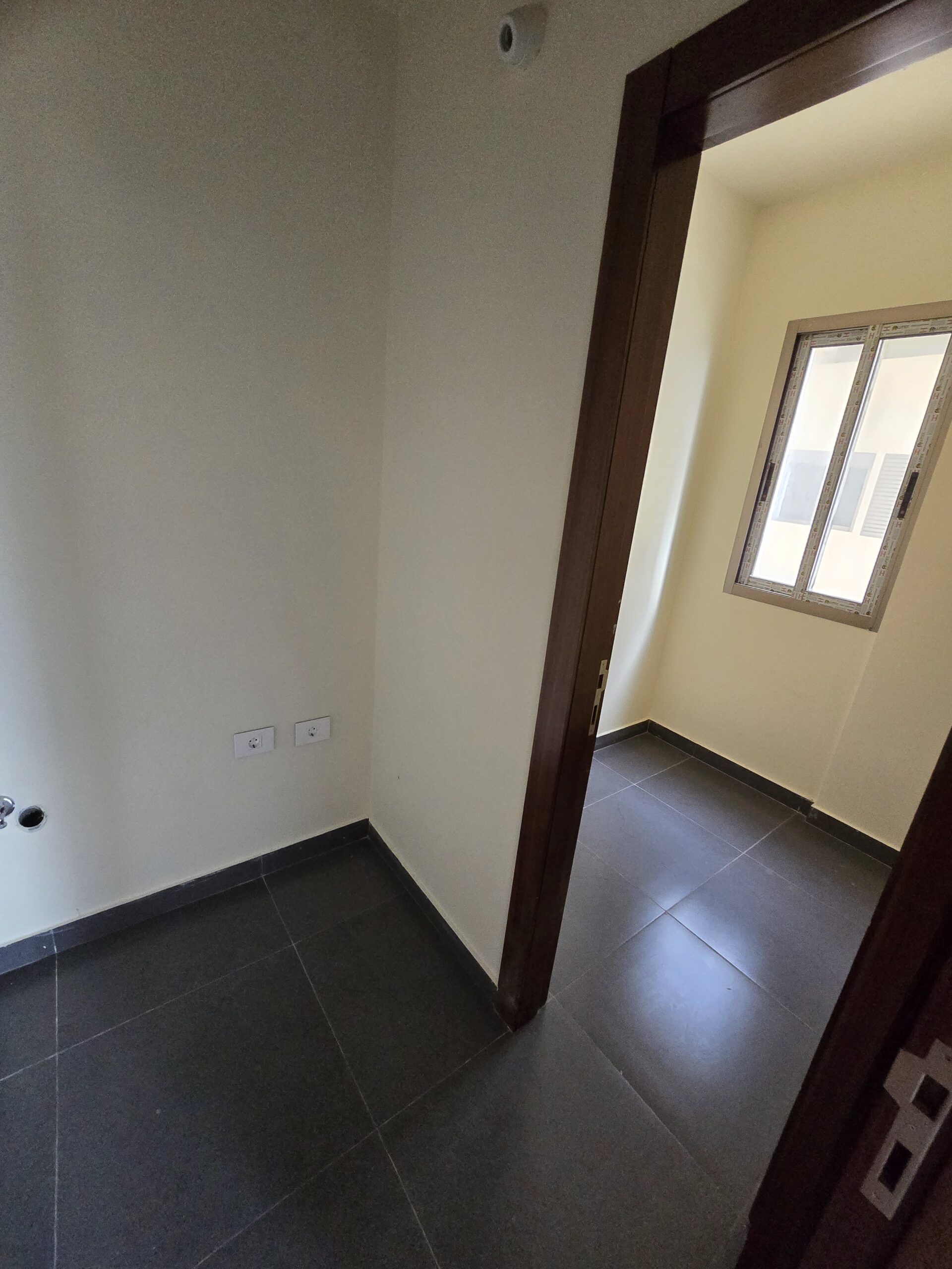 Metn, Ain Saade, 320 m2 Apartment for Sale — الصورة 3