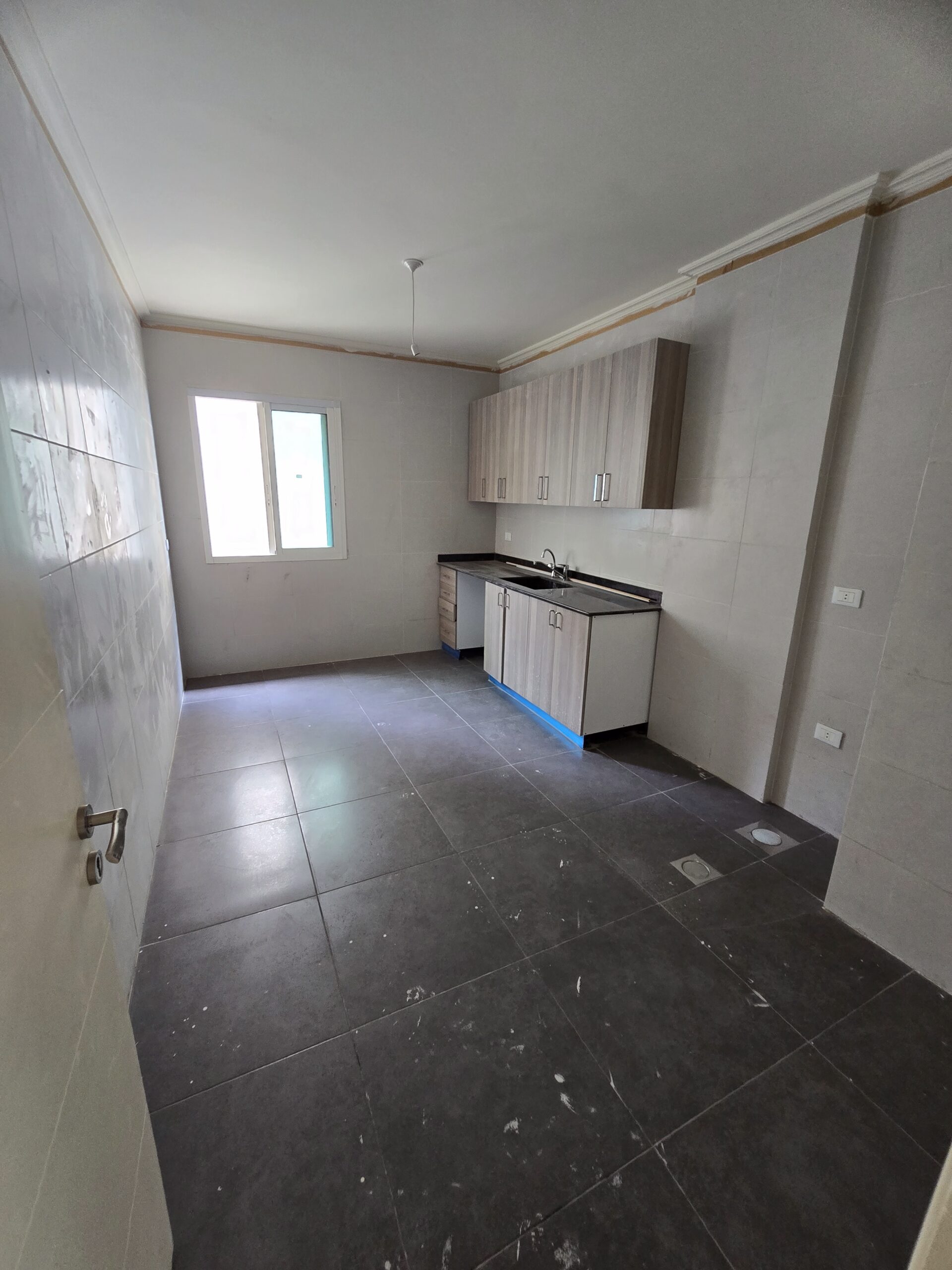 Metn, Mansourieh 135 m2 Apartment for Sale — الصورة 3