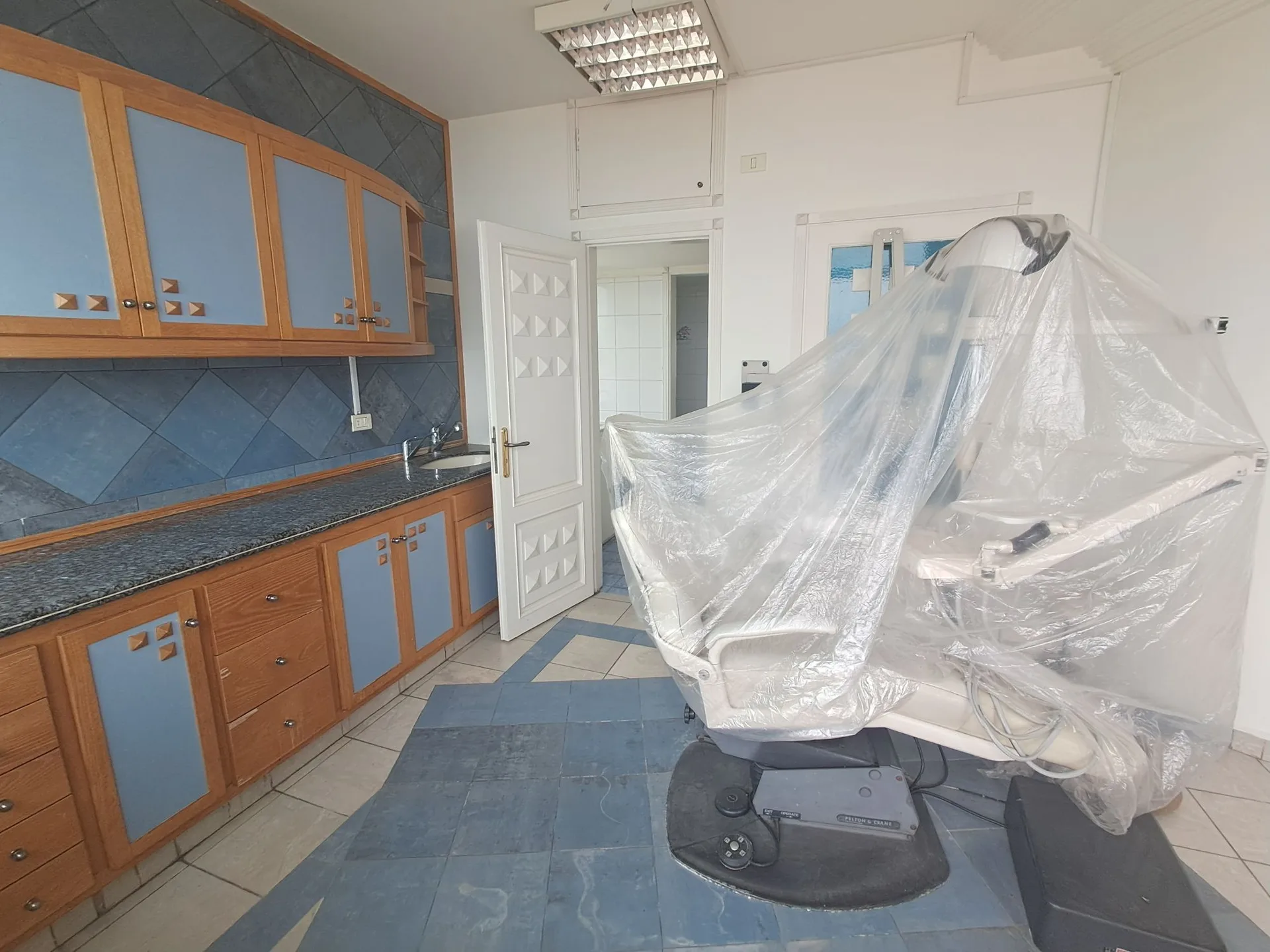 Office for Rent or Sale – Fanar — الصورة 3