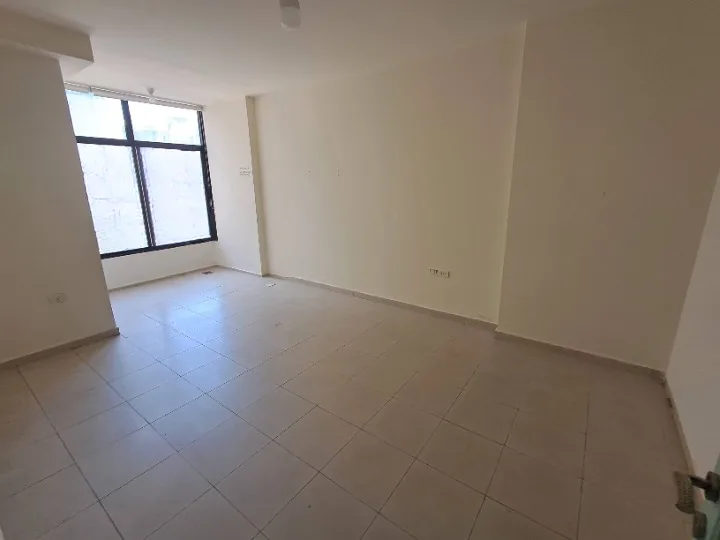 Office for Rent in Jdeideh — الصورة 3