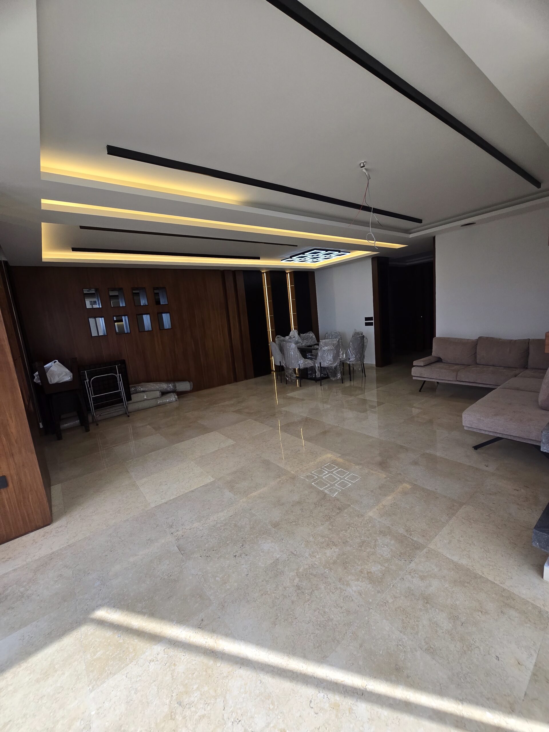 Metn, Tilal Ain Saade	Duplex for Sale 300 m2 + 100 m2 Terrace and garden