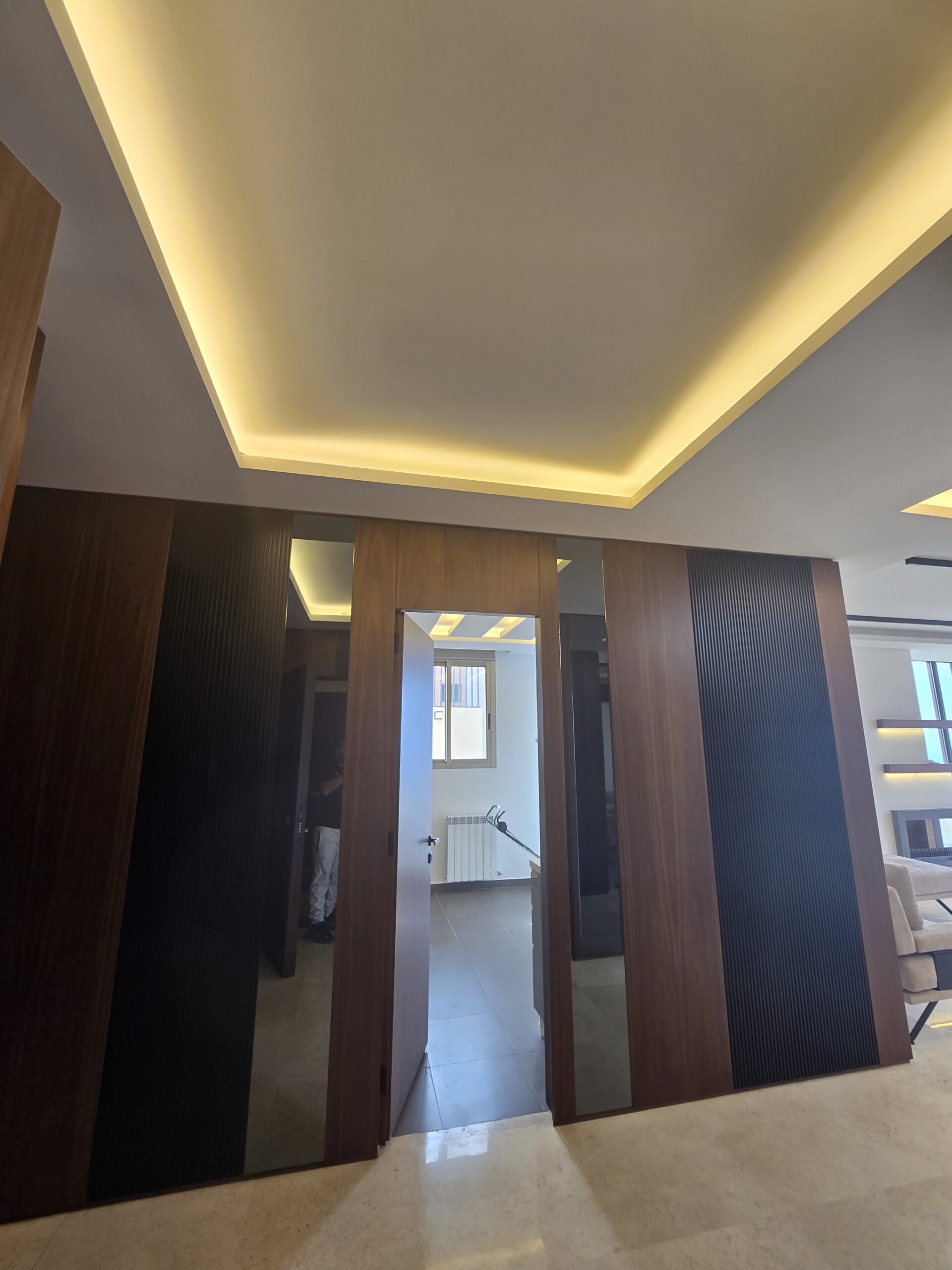 Metn, Tilal Ain Saade	Duplex for Sale 300 m2 + 100 m2 Terrace and garden — الصورة 3