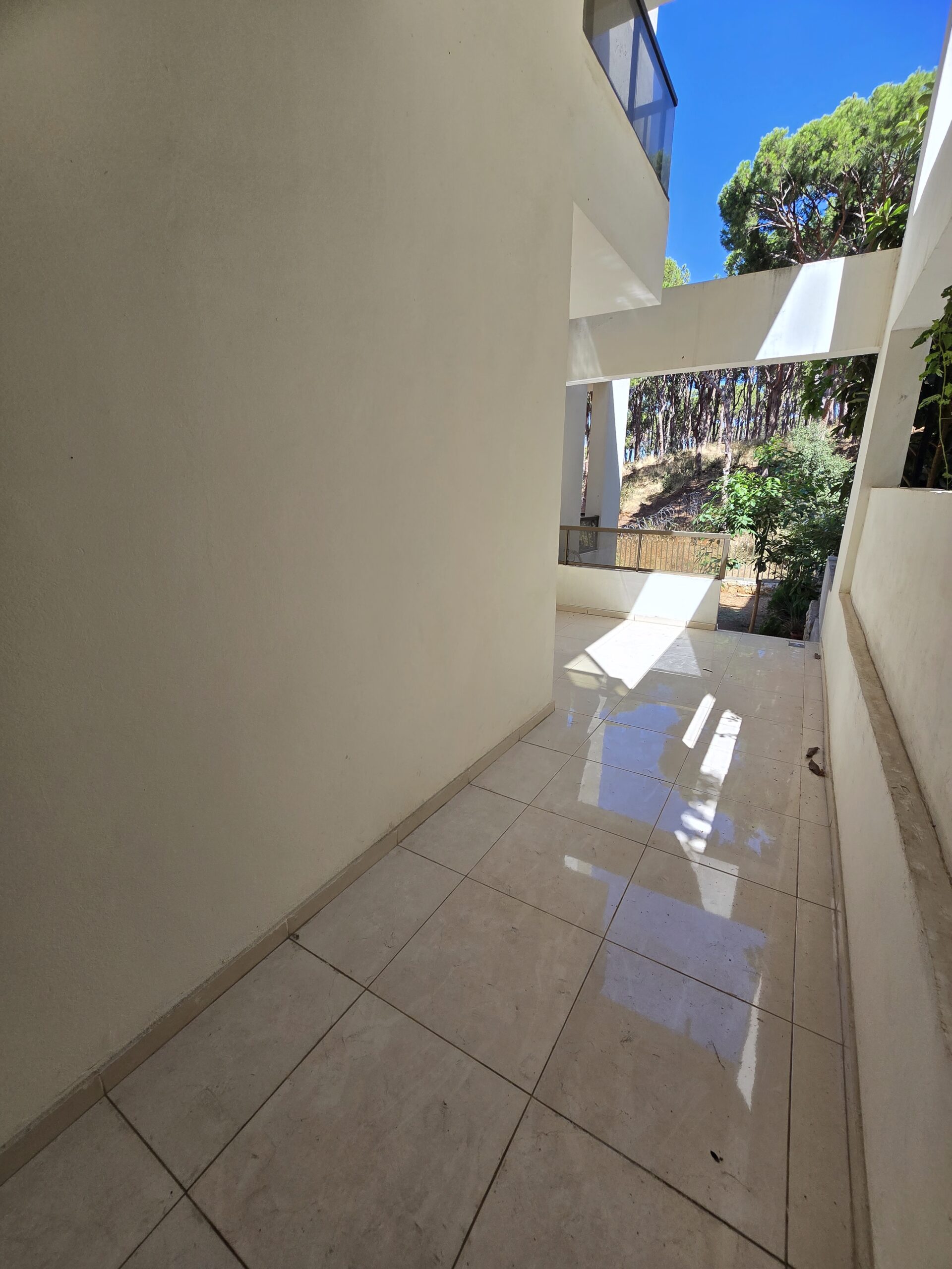 Metn, Mar Roukoz Apartment for Sale Starting 186 m2 — الصورة 3