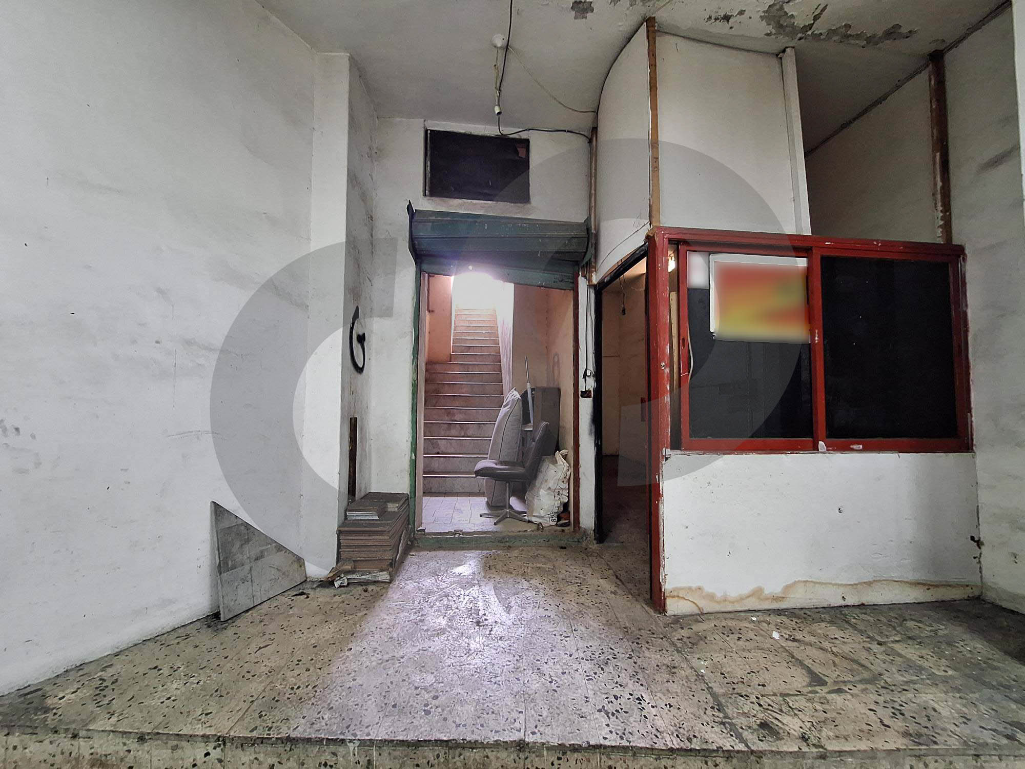 WAREHOUSE for RENT in NEW JDEIDEH – Stair Access — الصورة 2