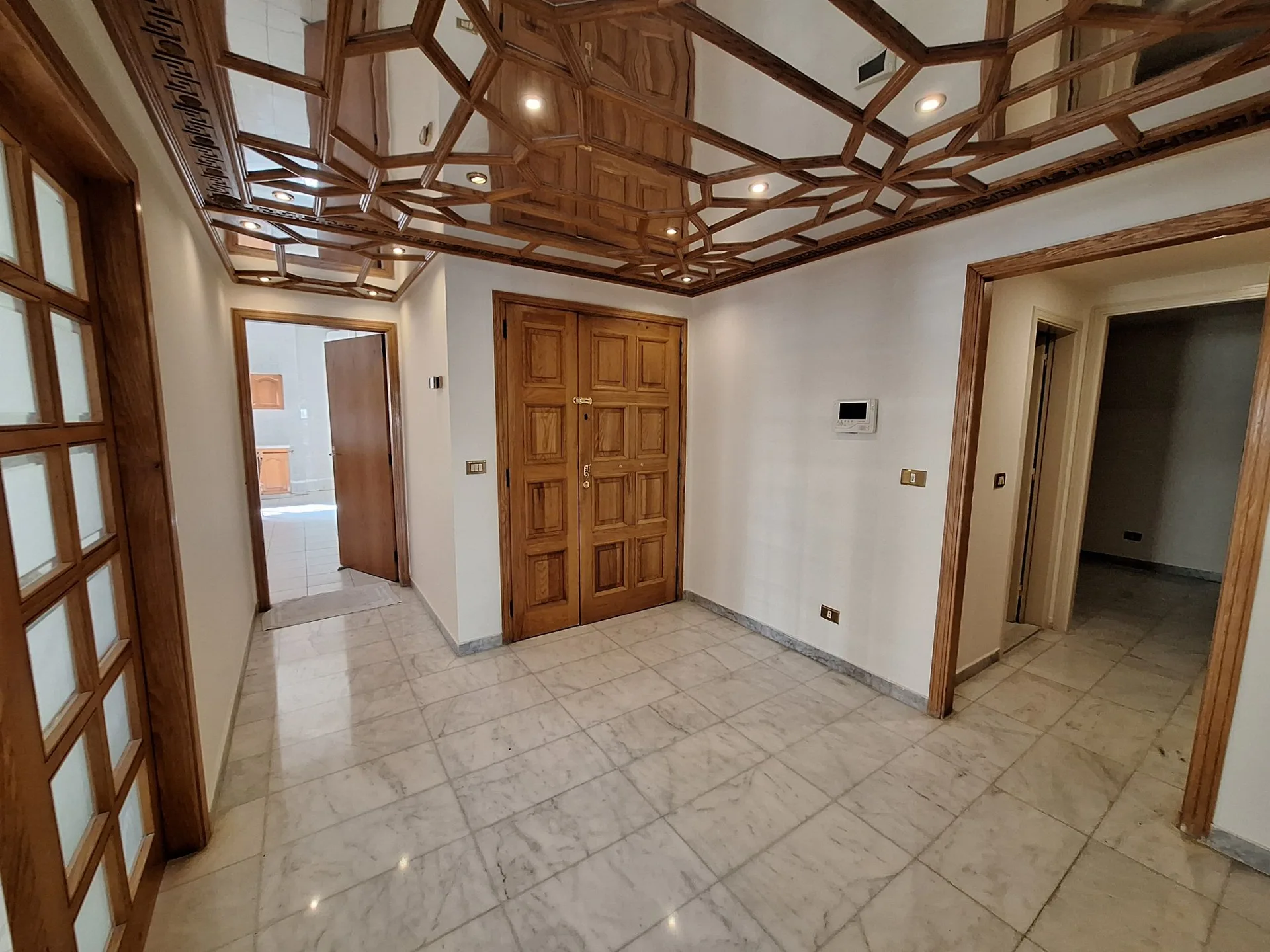 Apartment for Rent in Horsh Tabet — photo 2