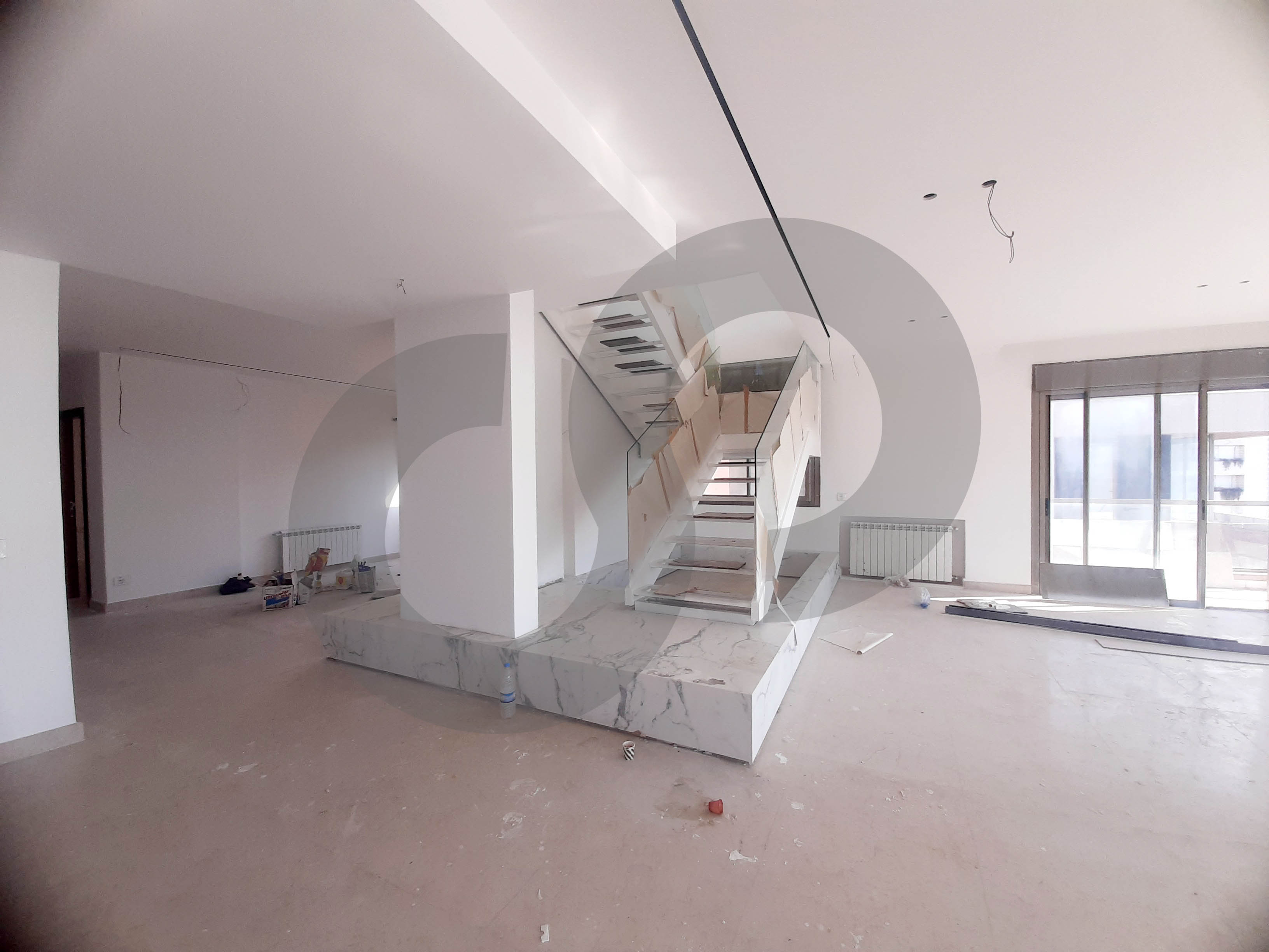 Exceptional 600 SQM Penthouse for Sale | Adma — الصورة 3