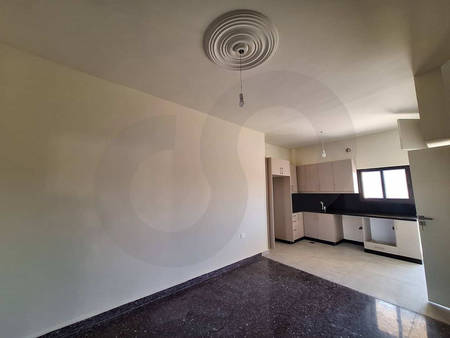 REF#PH131708 Fully Decorated Open-Space Office Mansourieh — الصورة 3
