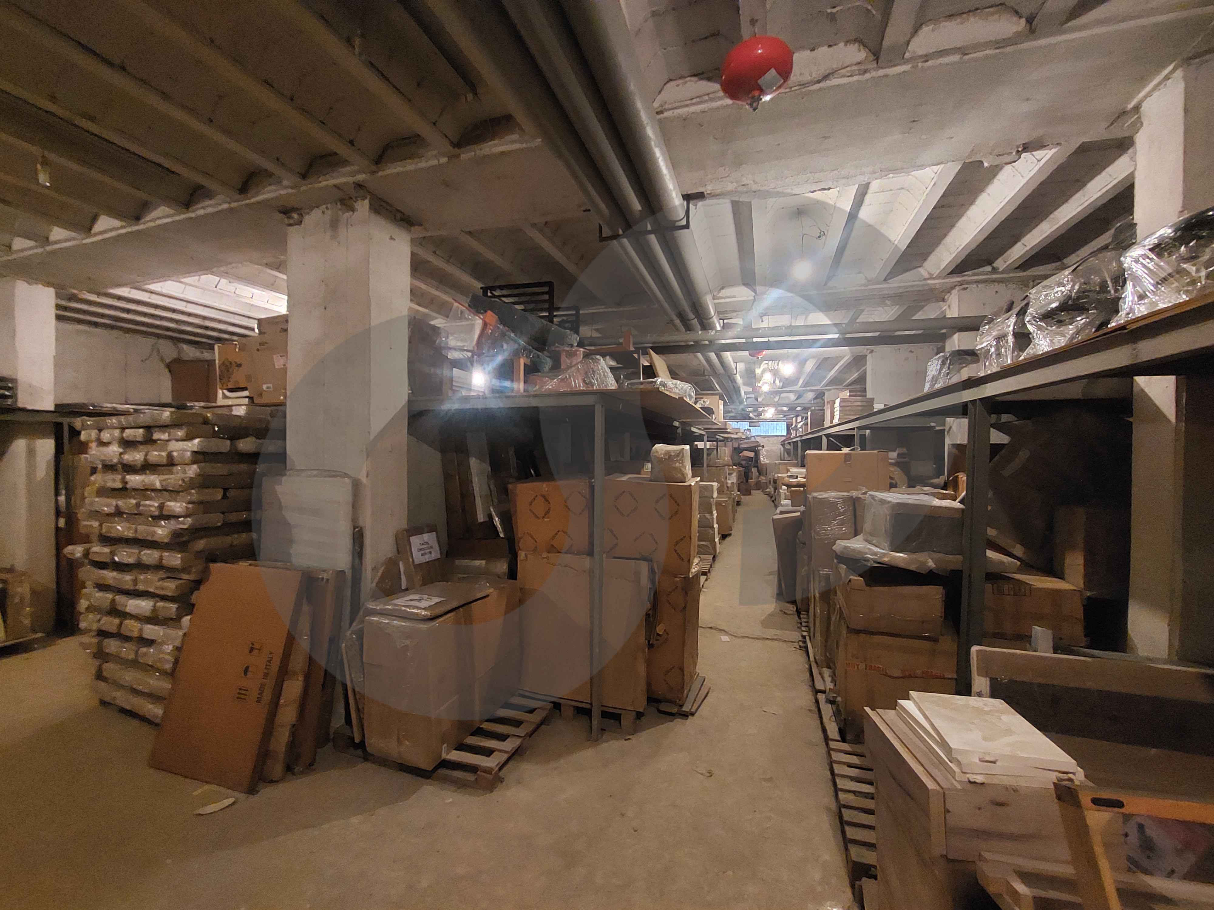 700 SQM Warehouse for Rent/Mansourieh — الصورة 3
