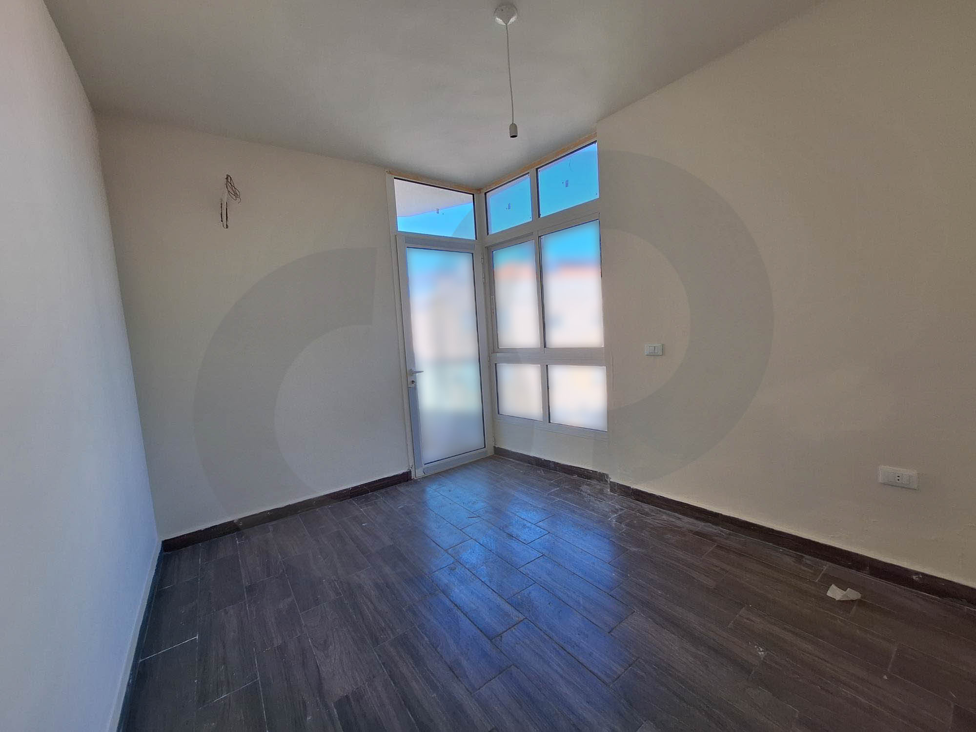 Bright Apartment for Sale in a Quiet Neighborhood — الصورة 2
