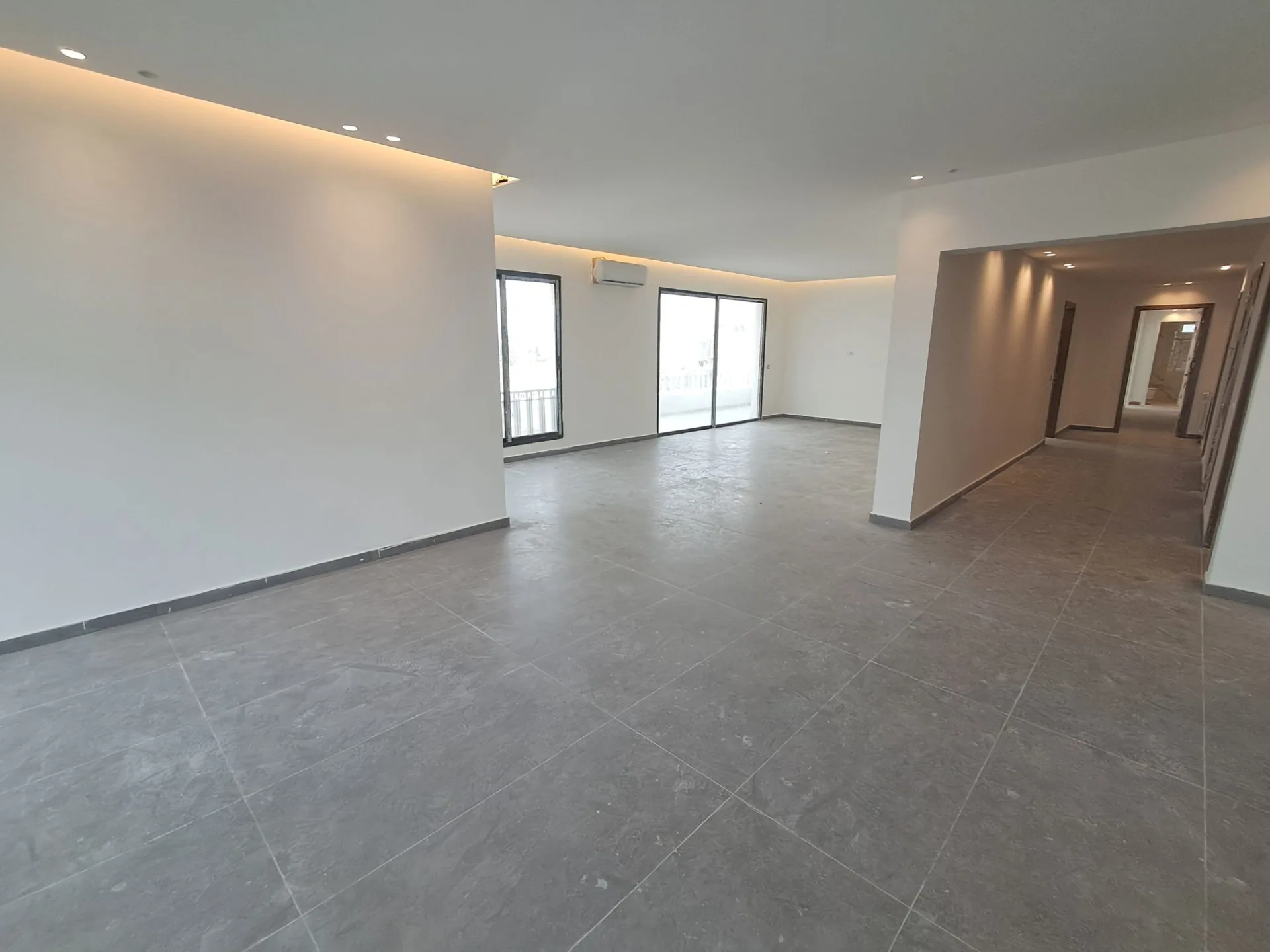 Apartment for Sale in Achrafieh — الصورة 2